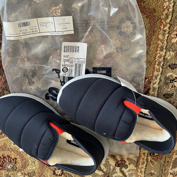 NWT lands end men’s 8 ultralight slippers - Picture 1 of 1